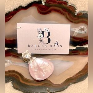 Rage 925 Sterling Silver Pink Mother of Pearl Pendant